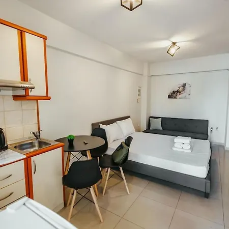 Stylish Retreat 1 Daire Selanik